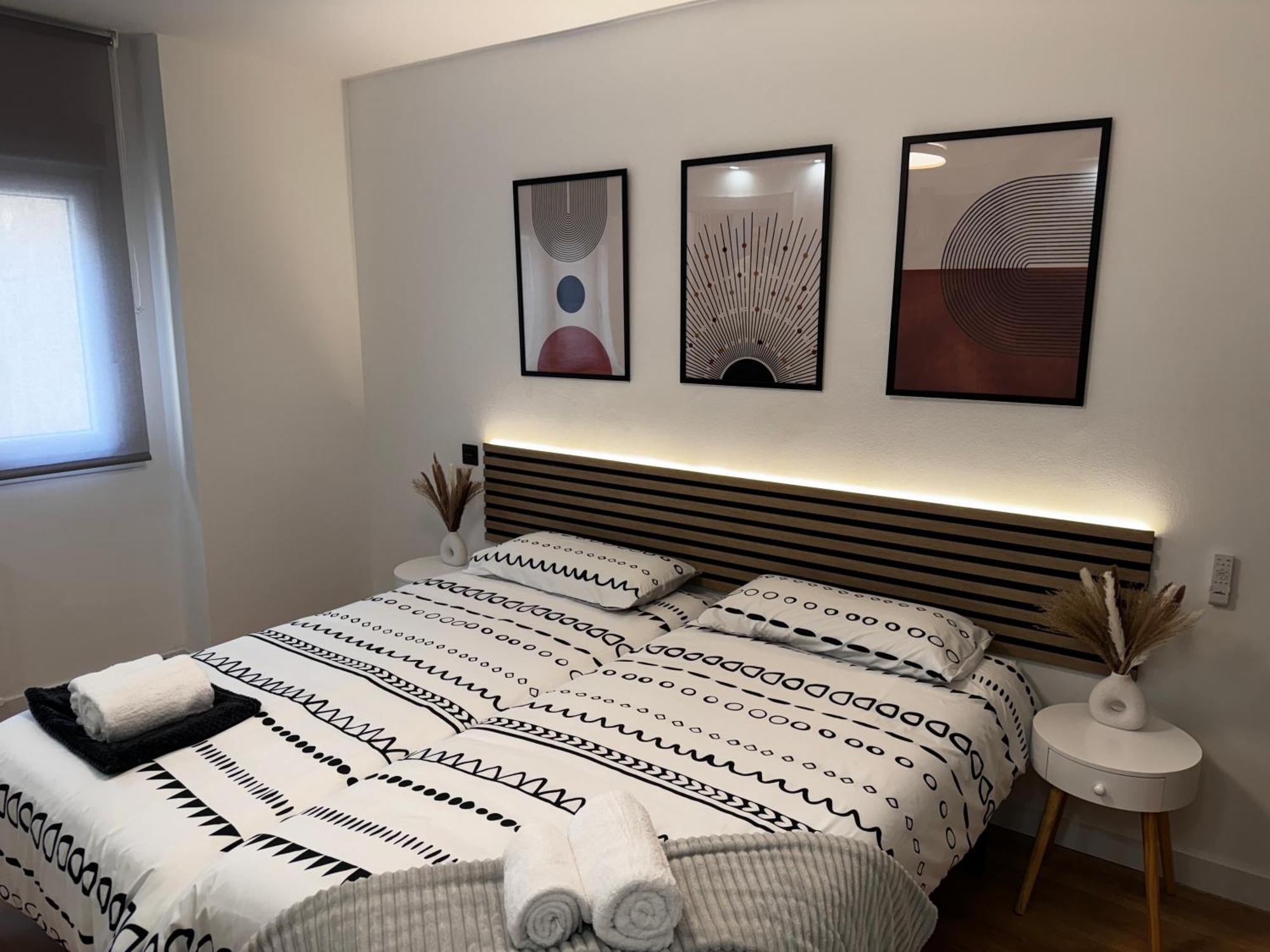 La Plaza Del Pilar Apartment Zaragoza Ngoại thất bức ảnh